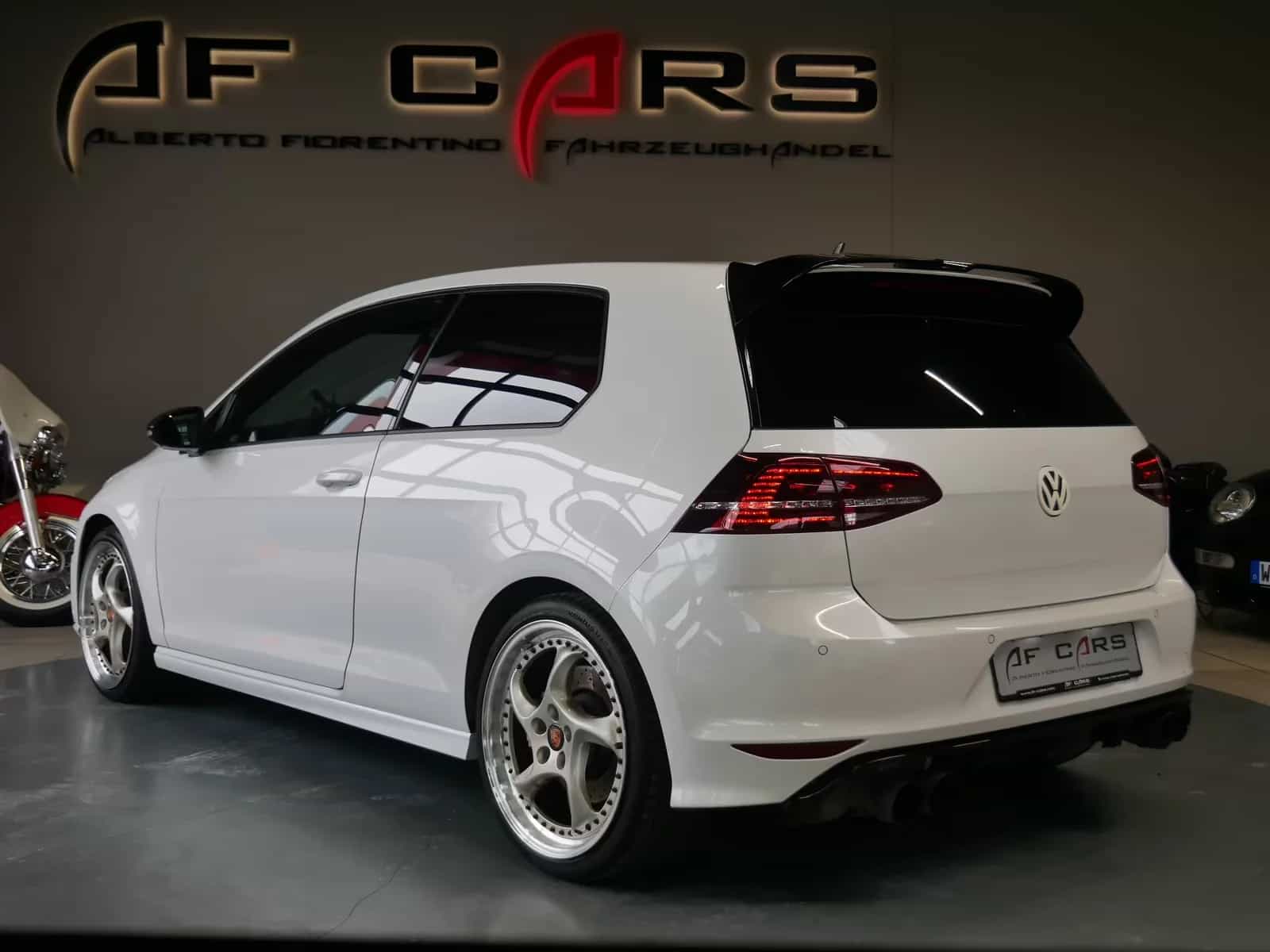 Volkswagen Golf 06/2016-photo-4