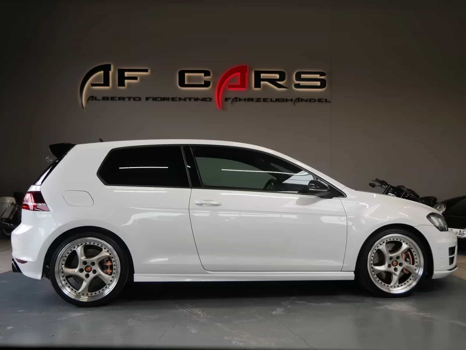 Volkswagen Golf 06/2016-photo-7