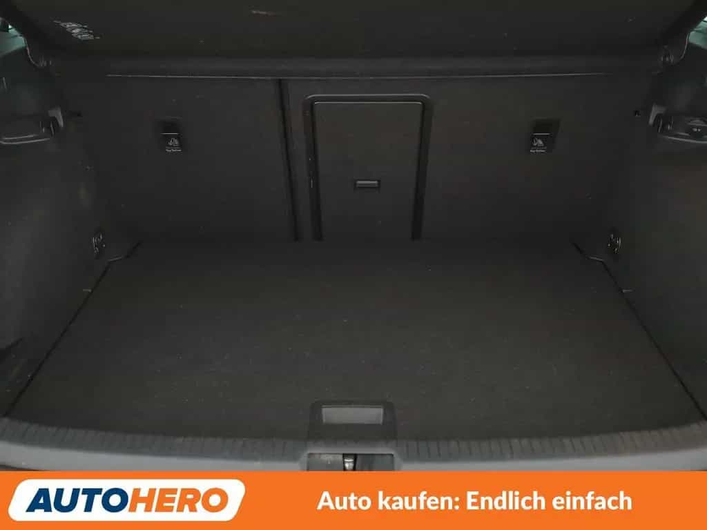 Volkswagen Golf VII 1.2 TSI Allstar BMT Aut.*XENON*PDC*SHZ* 12/2016-photo-17