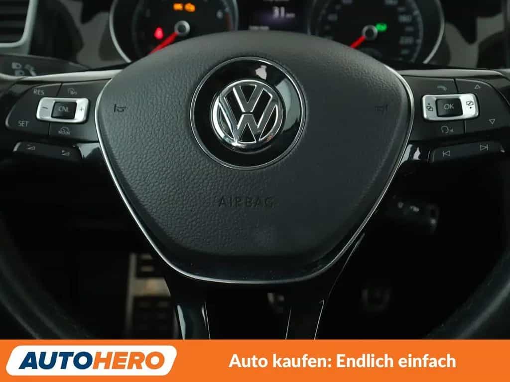 Volkswagen Golf VII 1.2 TSI Allstar BMT Aut.*XENON*PDC*SHZ* 12/2016-photo-18