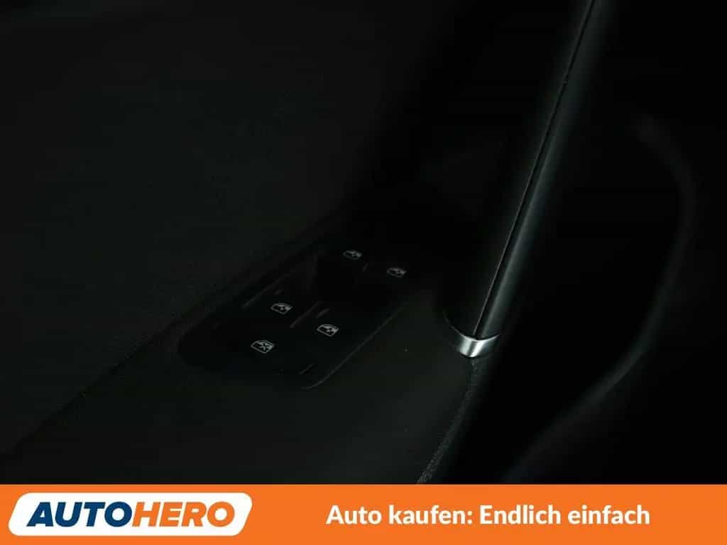 Volkswagen Golf VII 1.2 TSI Allstar BMT Aut.*XENON*PDC*SHZ* 12/2016-photo-25