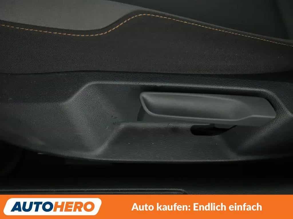 Volkswagen Golf VII 1.2 TSI Allstar BMT Aut.*XENON*PDC*SHZ* 12/2016-photo-26