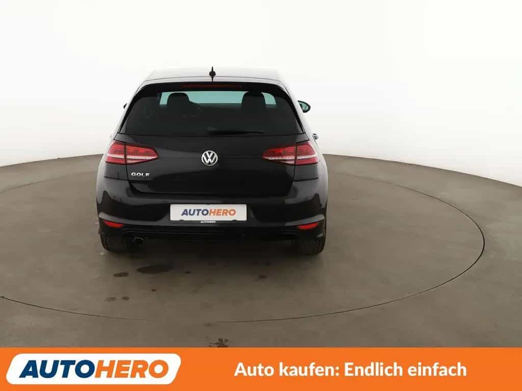 Volkswagen Golf VII 1.2 TSI Allstar BMT Aut.*XENON*PDC*SHZ* 12/2016-photo-4