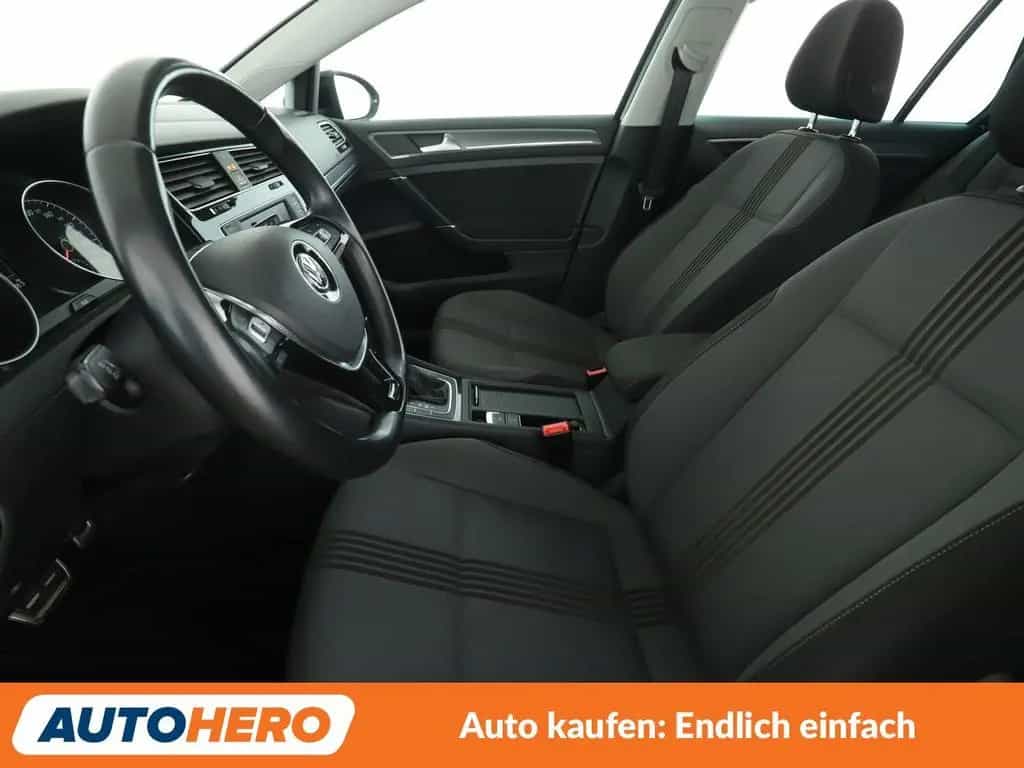 Volkswagen Golf VII 1.2 TSI Allstar BMT Aut.*XENON*PDC*SHZ* 12/2016-photo-9