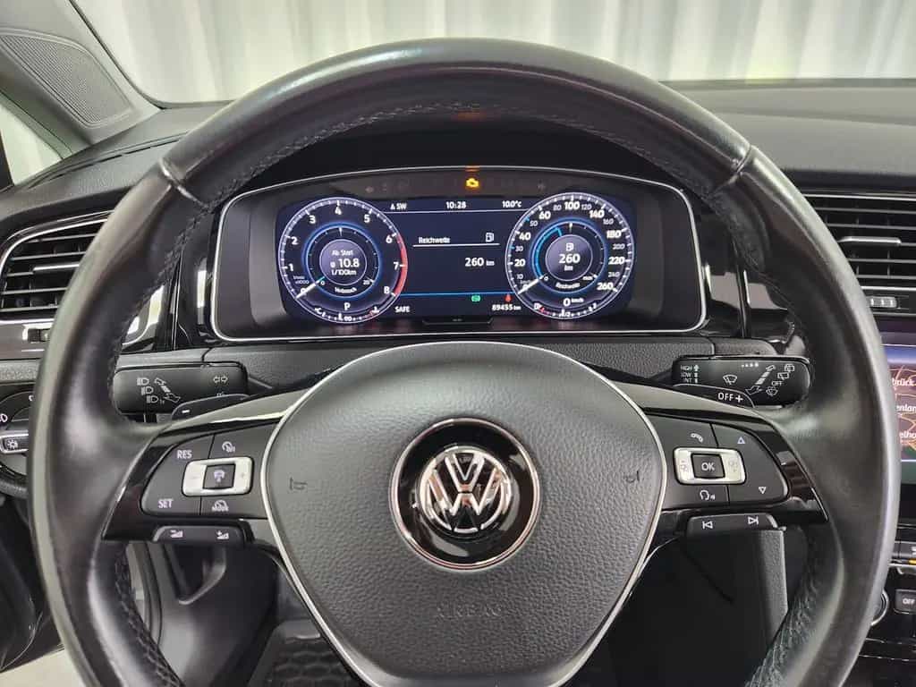 Volkswagen Golf HIGHLINE DSG ACC Pano. CarPlay SHZ Virtual 05/2017-photo-11