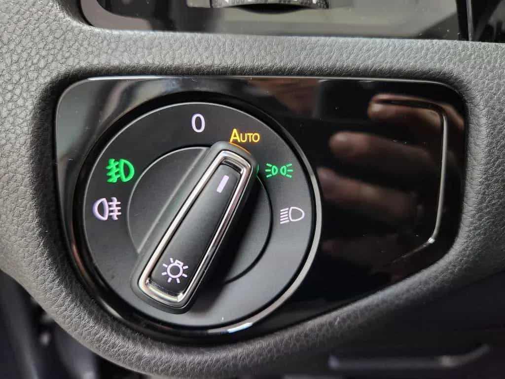 Volkswagen Golf HIGHLINE DSG ACC Pano. CarPlay SHZ Virtual 05/2017-photo-25