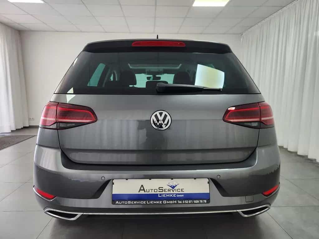 Volkswagen Golf HIGHLINE DSG ACC Pano. CarPlay SHZ Virtual 05/2017-photo-4