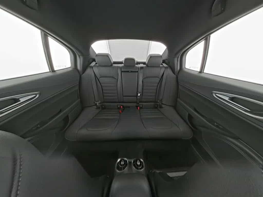 Alfa Romeo Giulia Veloce Q4 Leder|Fernlichtassist|Matrix-LE 12/2023-photo-17