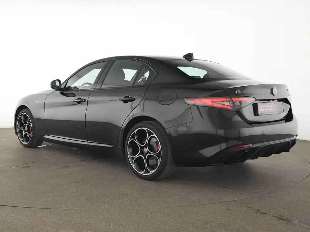 Alfa Romeo Giulia Veloce Q4 Leder|Fernlichtassist|Matrix-LE 12/2023-photo-8
