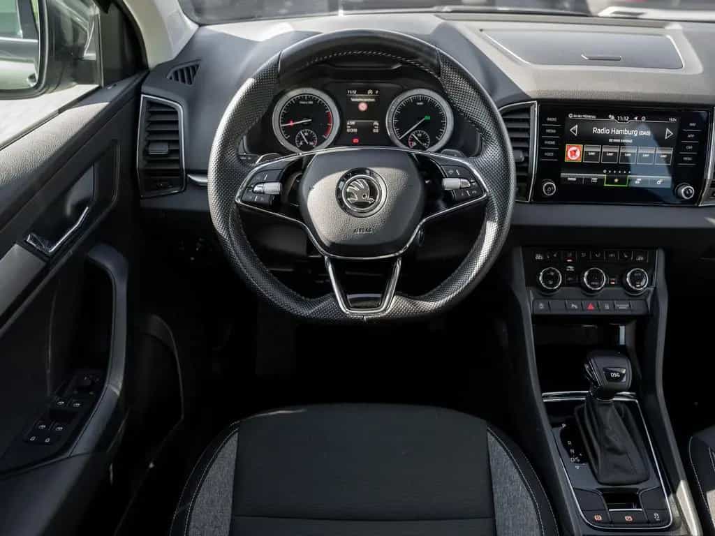 Skoda Karoq DRIVE 1.5 TSI DSG Kam. Navi DynLicht LED 03/2021-photo-10