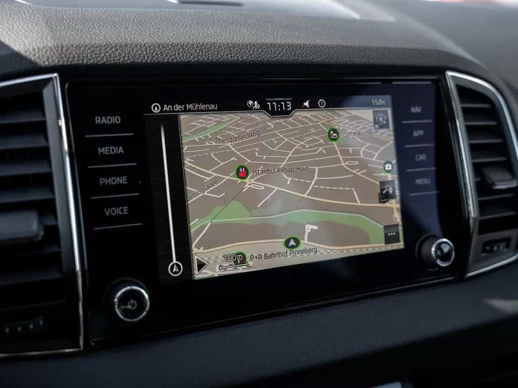 Skoda Karoq DRIVE 1.5 TSI DSG Kam. Navi DynLicht LED 03/2021-photo-16