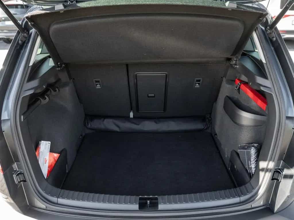 Skoda Karoq DRIVE 1.5 TSI DSG Kam. Navi DynLicht LED 03/2021-photo-27
