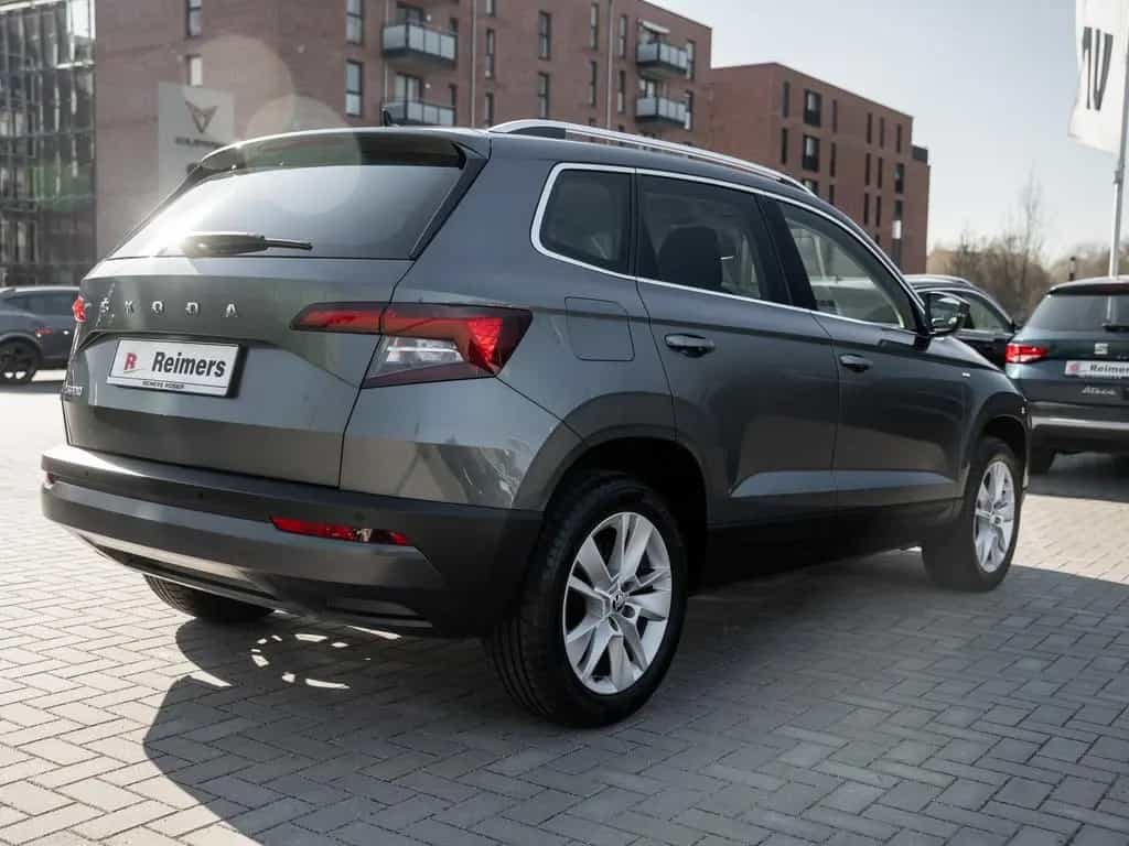 Skoda Karoq DRIVE 1.5 TSI DSG Kam. Navi DynLicht LED 03/2021-photo-3