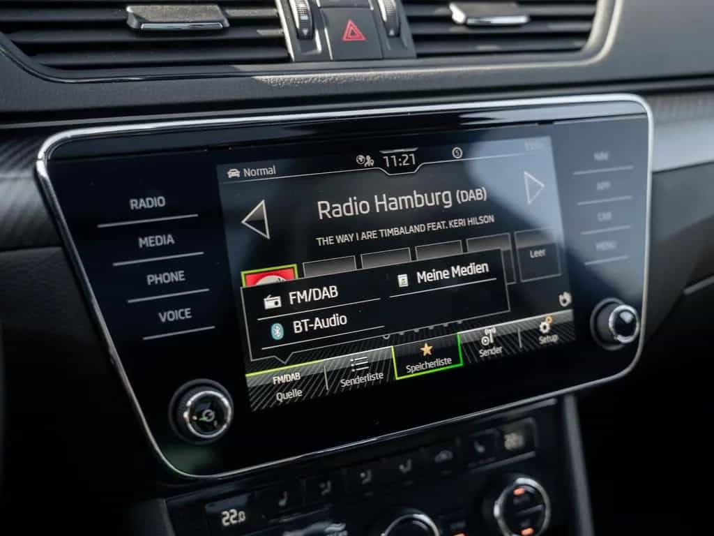 Skoda Superb C. SPORTLINE 1.5 TSI DSG DCC AHK Kam. LED 11/2022-photo-11