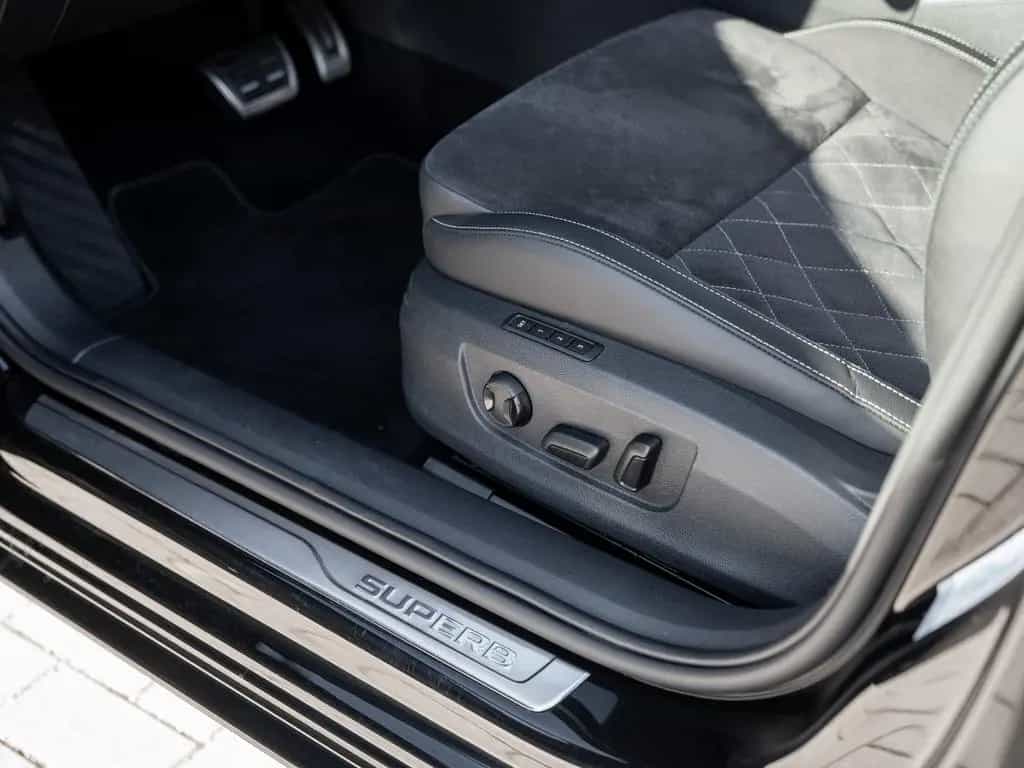 Skoda Superb C. SPORTLINE 1.5 TSI DSG DCC AHK Kam. LED 11/2022-photo-27