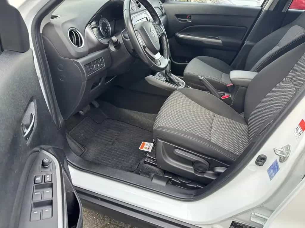 Suzuki Vitara 1.4 Comfort RÜCKFAHRKAMERA+PDC+NAVI+DAB 12/2021-photo-7