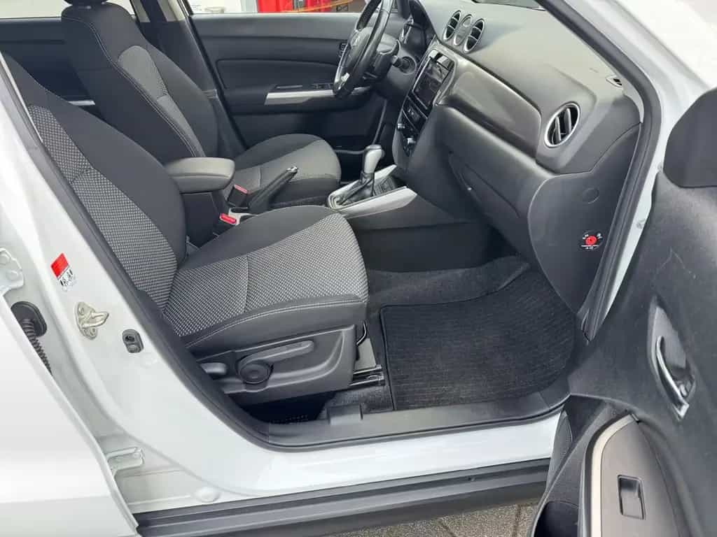 Suzuki Vitara 1.4 Comfort RÜCKFAHRKAMERA+PDC+NAVI+DAB 12/2021-photo-9