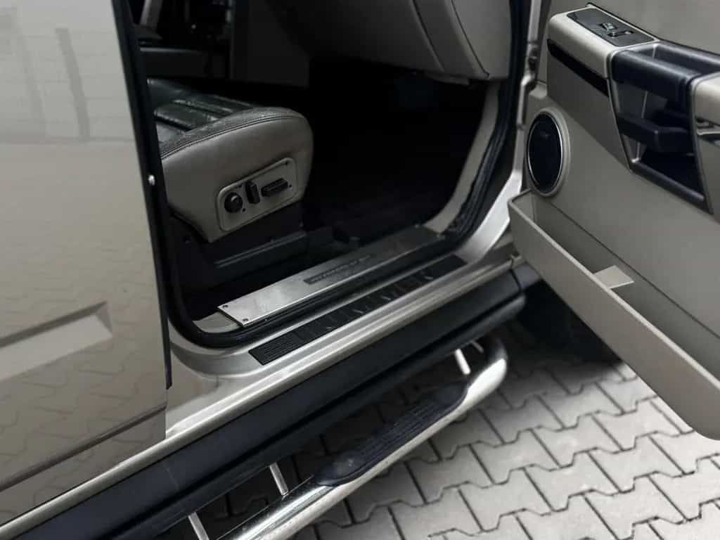 Hummer H2 Automatik 4X4/Leder/4xSHZ/AHK/22ZollChrom 10/2002-photo-17