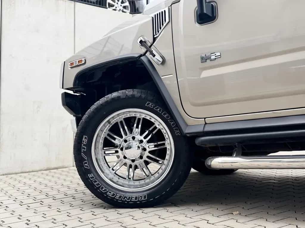 Hummer H2 Automatik 4X4/Leder/4xSHZ/AHK/22ZollChrom 10/2002-photo-3