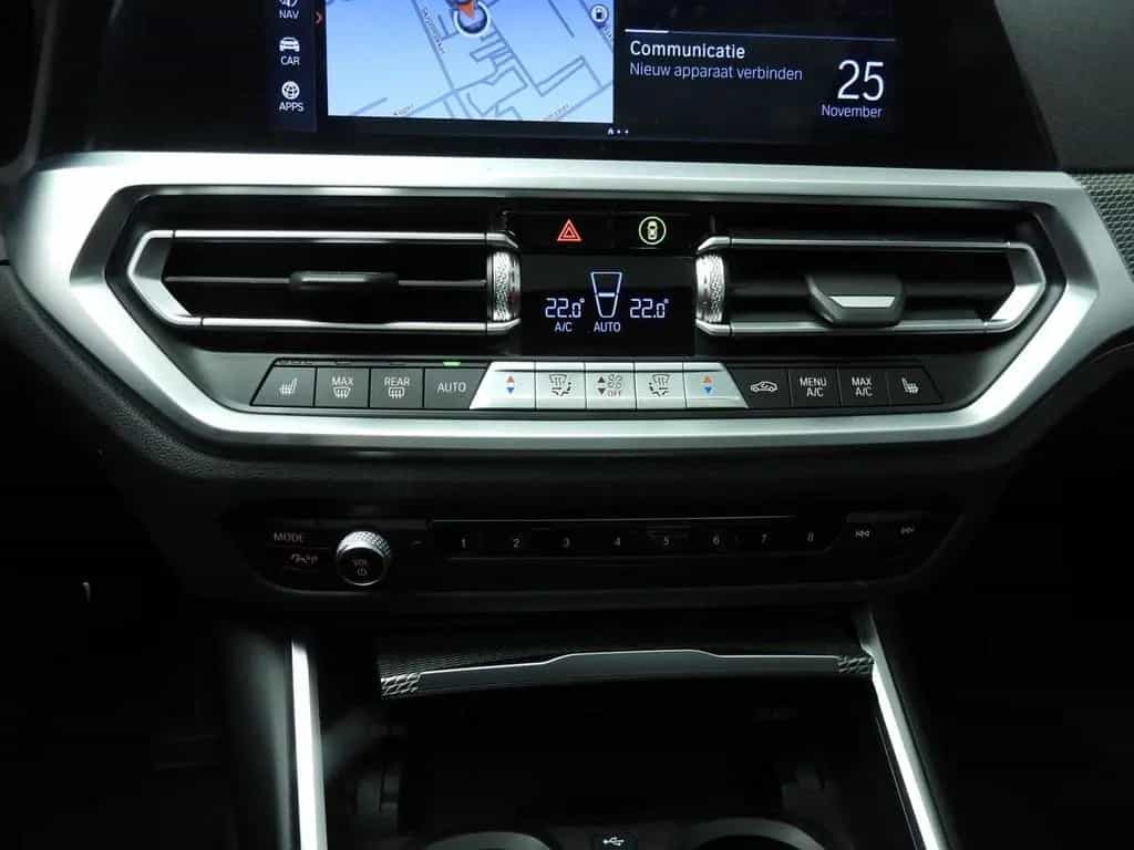 BMW 330 3 Serie Touring 330i xDrive | M-Sportpakket 01/2022-photo-13
