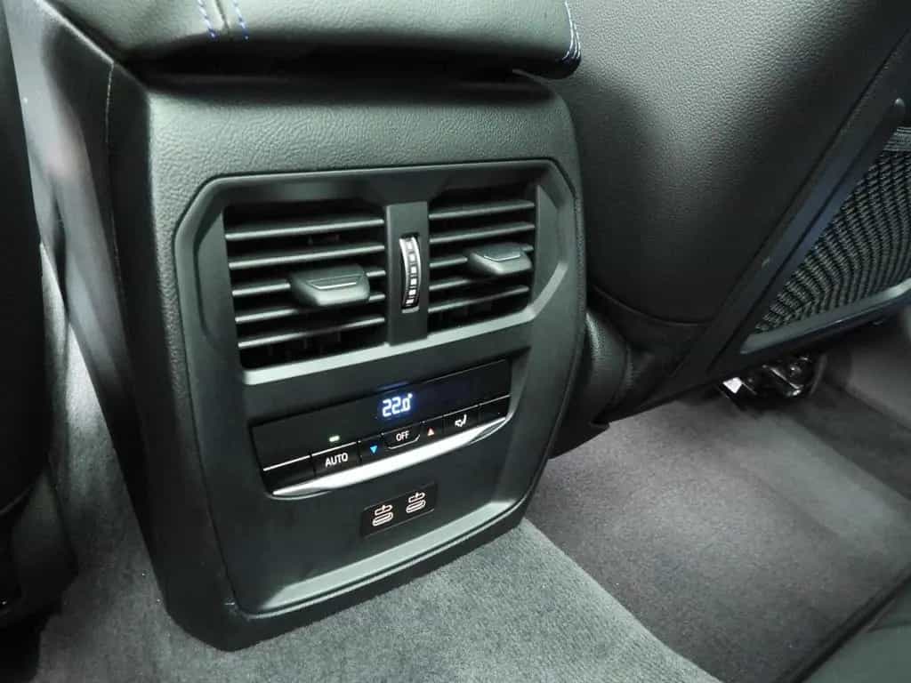 BMW 330 3 Serie Touring 330i xDrive | M-Sportpakket 01/2022-photo-17