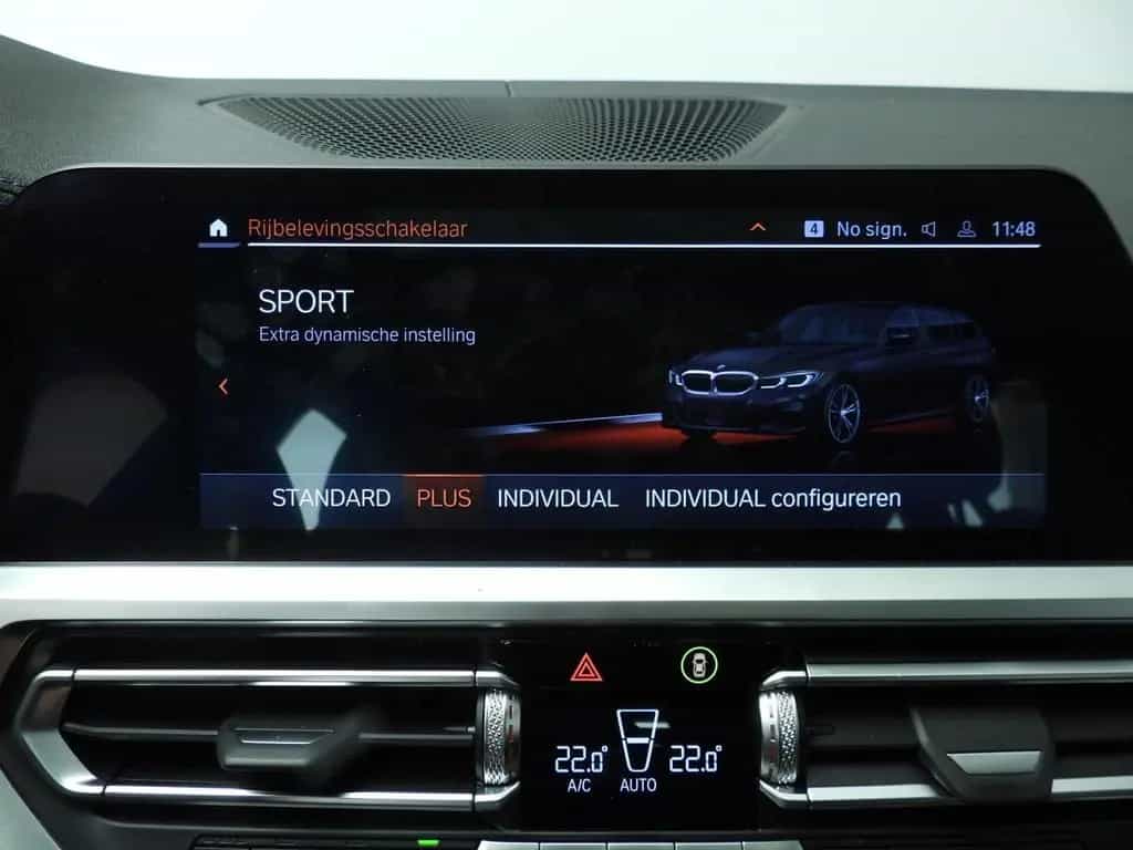 BMW 330 3 Serie Touring 330i xDrive | M-Sportpakket 01/2022-photo-35