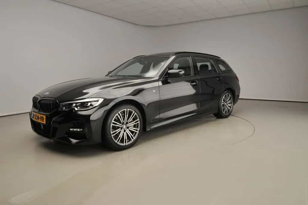BMW 330 3 Serie Touring 330i xDrive | M-Sportpakket 01/2022-photo-45