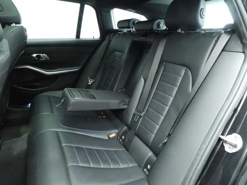 BMW 330 3 Serie Touring 330i xDrive | M-Sportpakket 01/2022-photo-7