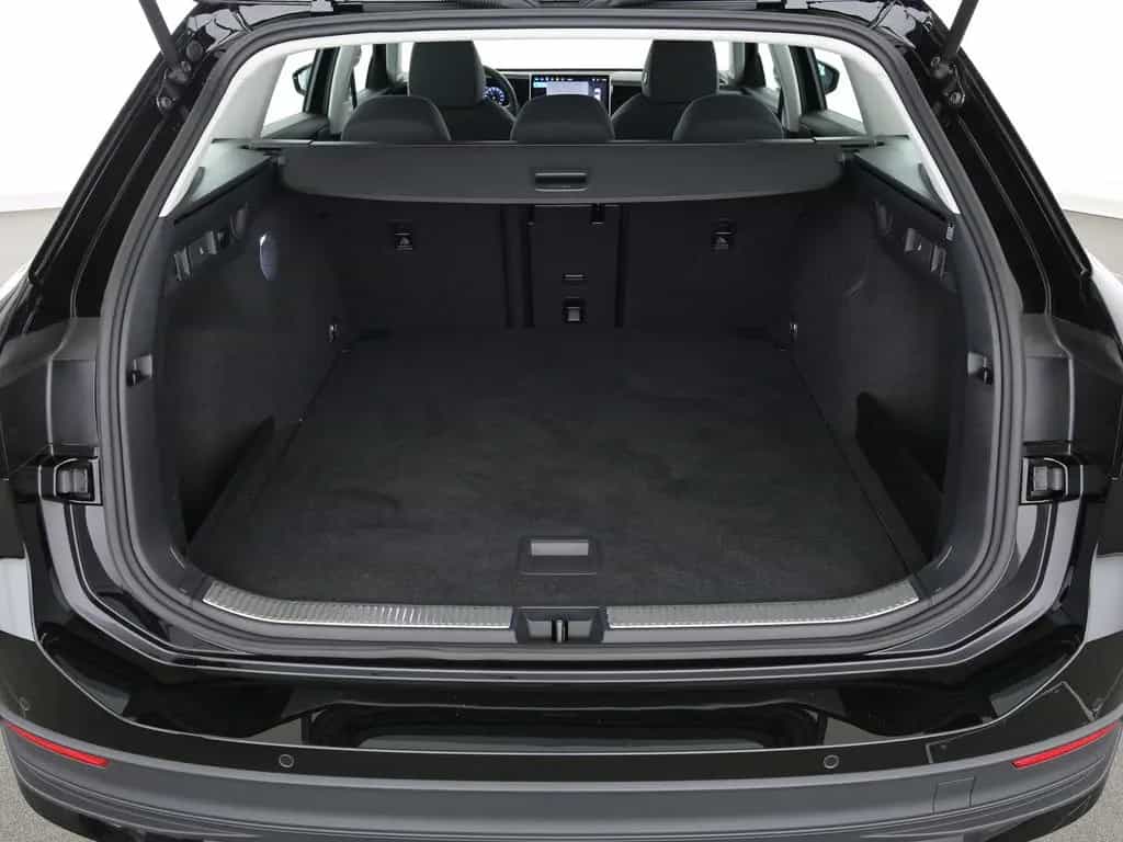 Volkswagen Passat Variant 1.5eTSI 150PS DSG Navi LED SHZ Le 12/2024-photo-23