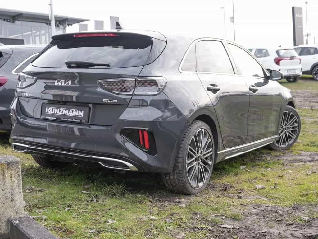 Kia Ceed 1.5T DCT GT-Line Navi Kamera JBL-Sound ACC 04/2026-photo-2