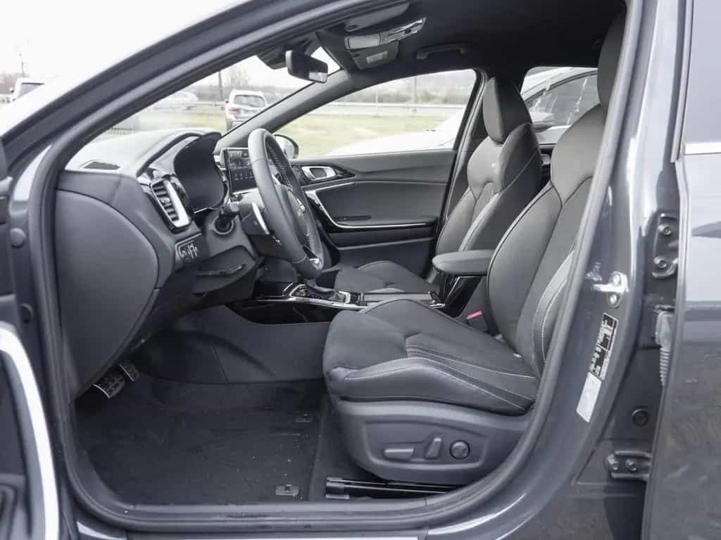 Kia Ceed 1.5T DCT GT-Line Navi Kamera JBL-Sound ACC 04/2026-photo-5