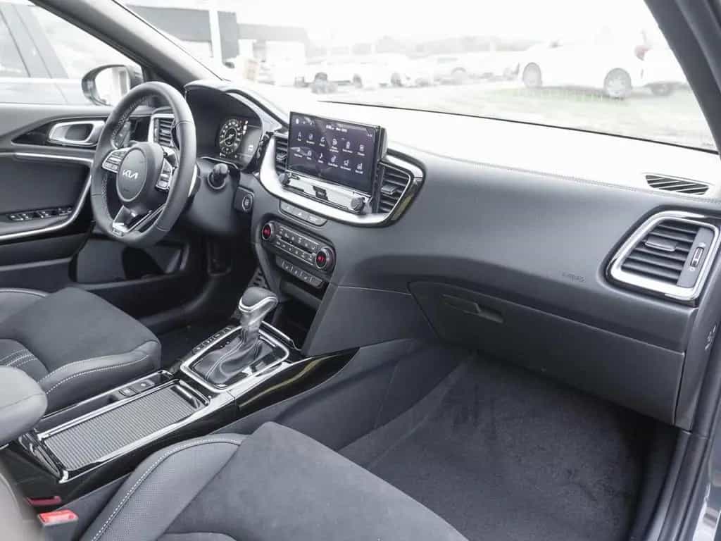 Kia Ceed 1.5T DCT GT-Line Navi Kamera JBL-Sound ACC 04/2026-photo-8