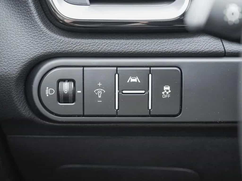 Kia Ceed 1.5T DCT GT-Line Navi Kamera JBL-Sound ACC 04/2026-photo-9