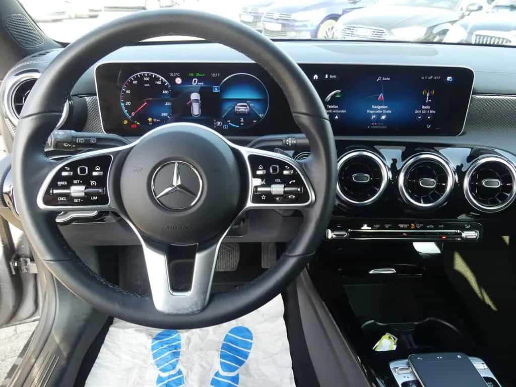 Mercedes-Benz CLA-Class 180 Shooting Brake MBUX*Widescreen*LED*Navi 12/2019-photo-14
