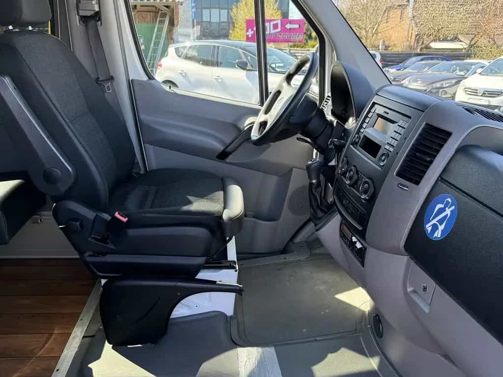 Mercedes-Benz Sprinter EVOBUS, 1 Hand, 14 Sitzer, Rollstuhllif 10/2020-photo-11