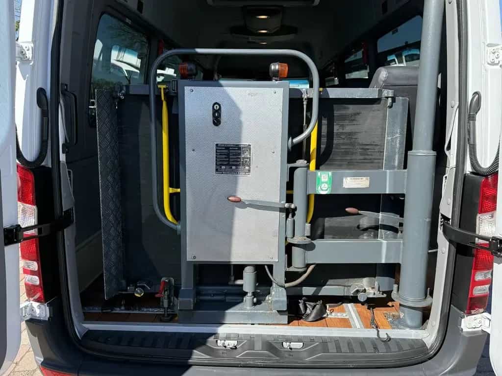 Mercedes-Benz Sprinter EVOBUS, 1 Hand, 14 Sitzer, Rollstuhllif 10/2020-photo-3