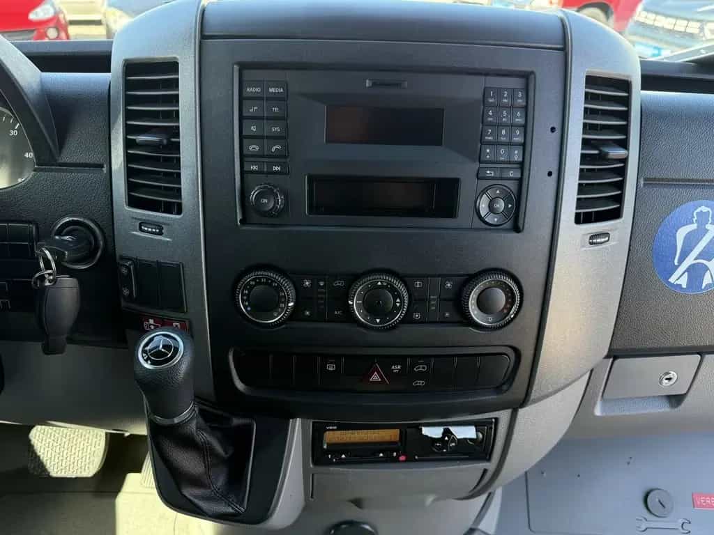 Mercedes-Benz Sprinter EVOBUS, 1 Hand, 14 Sitzer, Rollstuhllif 10/2020-photo-7