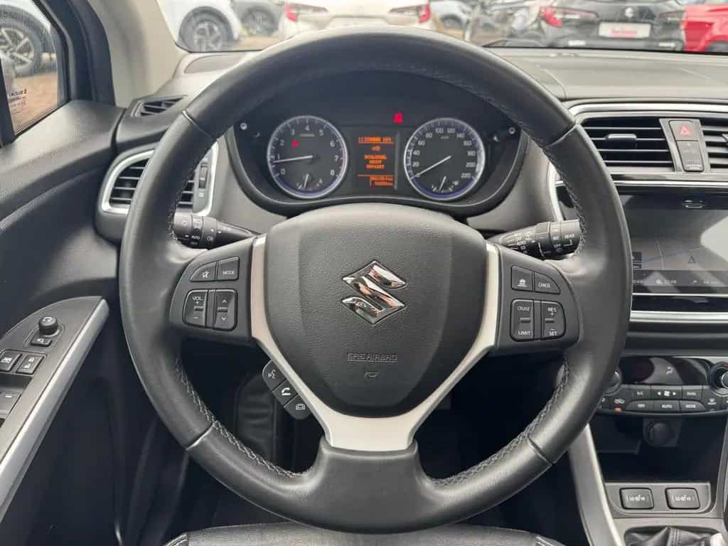 Suzuki (SX4) S-Cross S-Cross 1.4 Comfort+ 4WD RÜCKFAHRKAMERA+NAVI+AHK 10/2021-photo-12