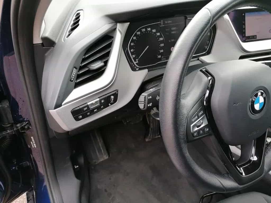 BMW 1 Series 118 i Advantage Navi SHZ PDC LED Klimaautomatik 12/2019-photo-17