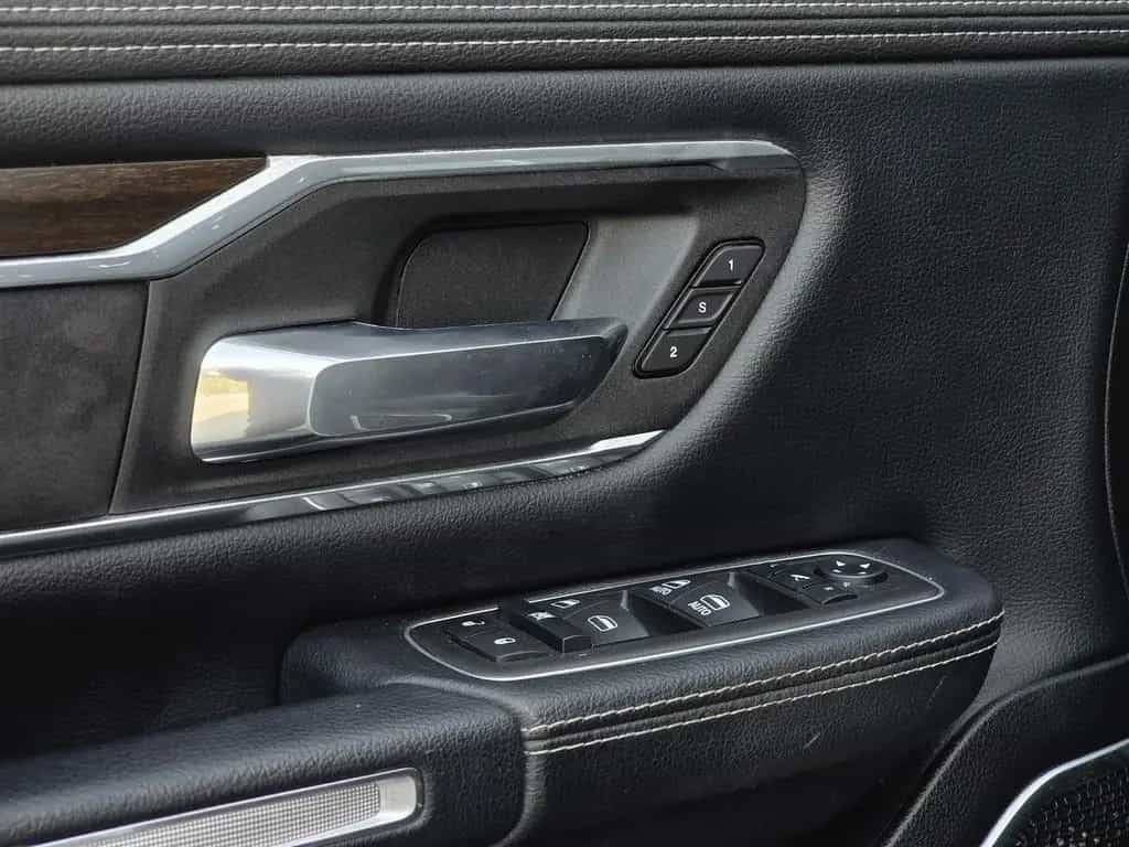 Dodge RAM 1500 5.7 4x4 Laramie Memory AHK Kamera LED 02/2022-photo-22