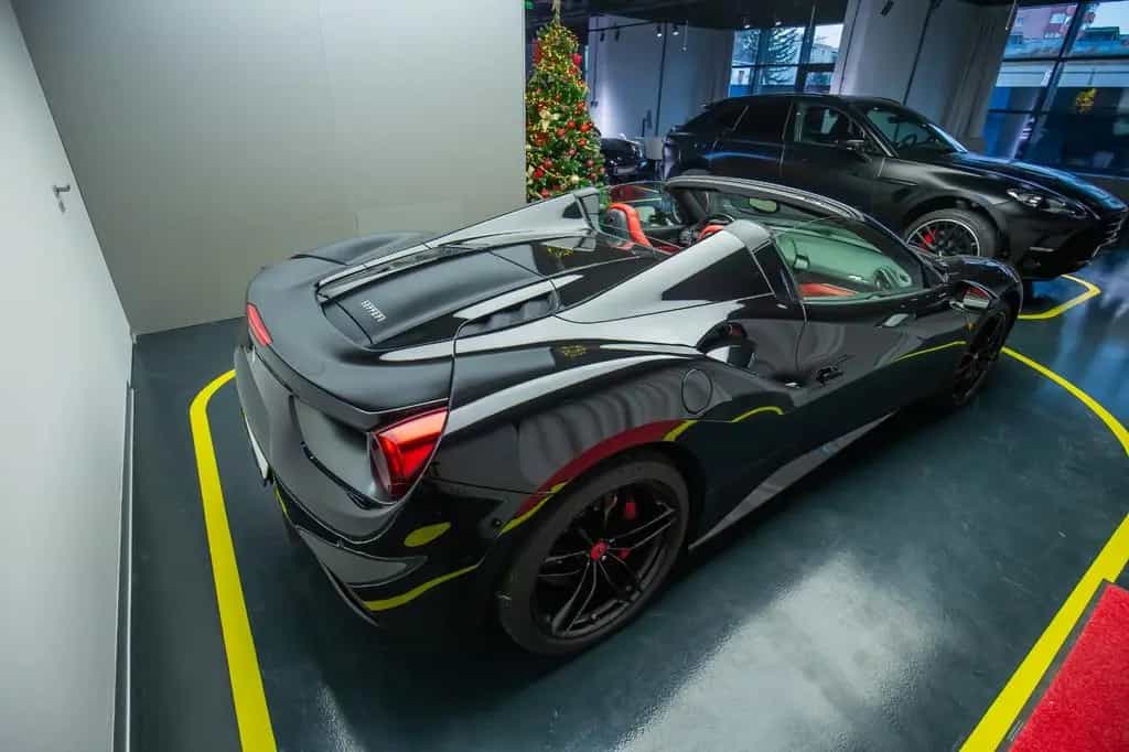Ferrari 488 Spider LIFT, Carbon, Warranty, Well Mantaine 02/2018-photo-21