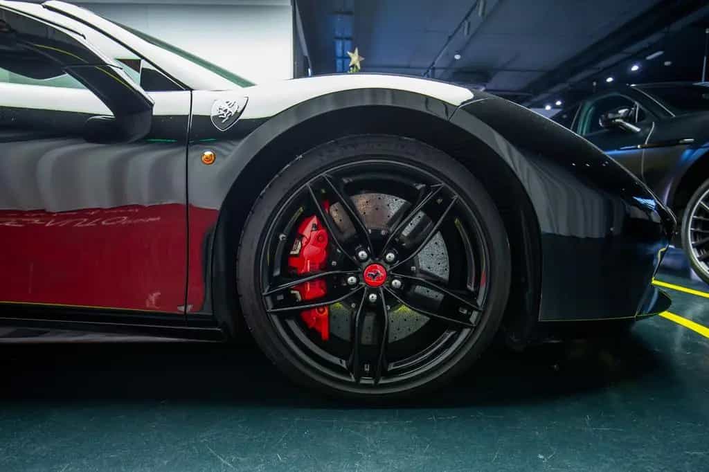 Ferrari 488 Spider LIFT, Carbon, Warranty, Well Mantaine 02/2018-photo-24