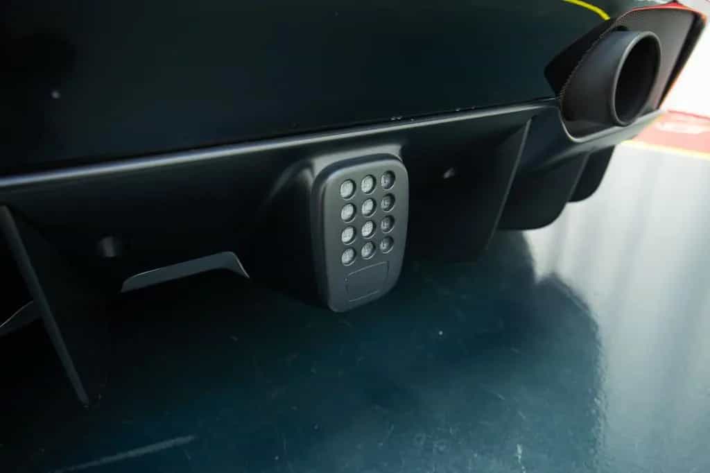 Ferrari 488 Spider LIFT, Carbon, Warranty, Well Mantaine 02/2018-photo-27