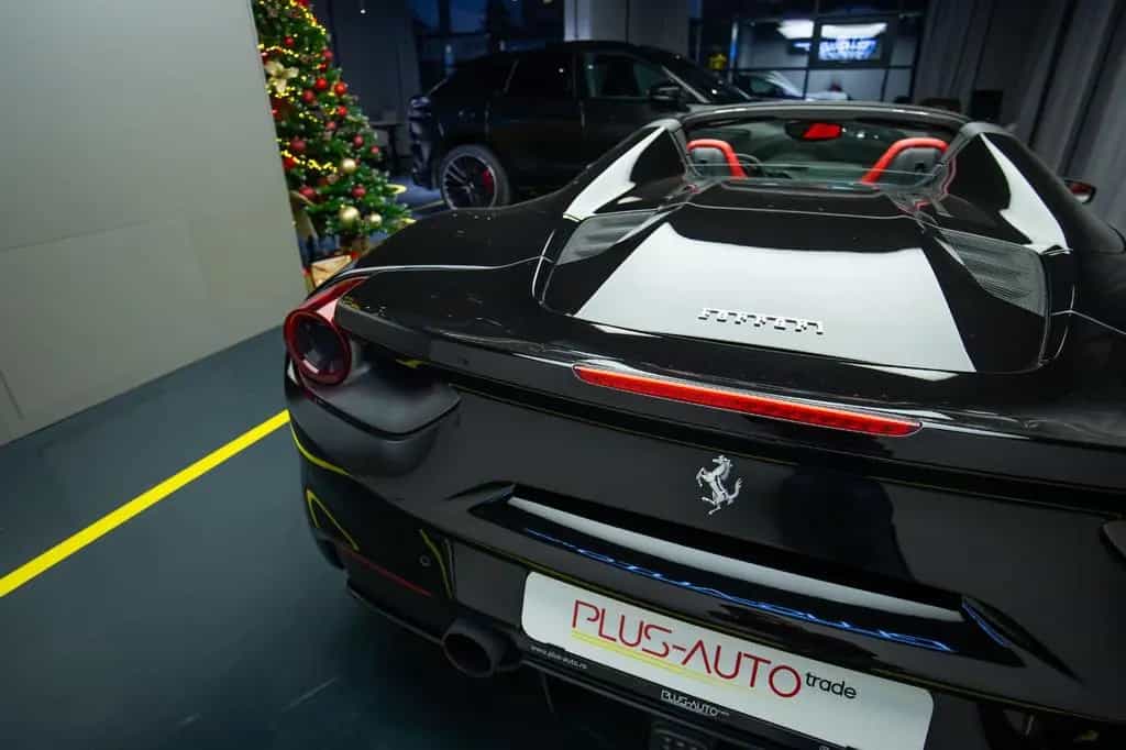 Ferrari 488 Spider LIFT, Carbon, Warranty, Well Mantaine 02/2018-photo-33