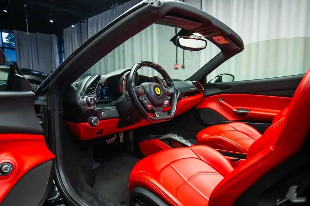 Ferrari 488 Spider LIFT, Carbon, Warranty, Well Mantaine 02/2018-photo-8