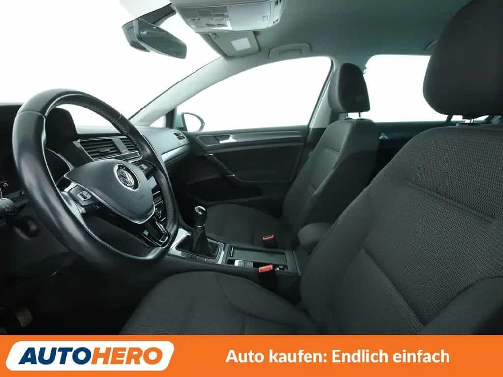 Volkswagen Golf VII 1.5 TSI ACT Comfortline BM*PDC*SHZ*ALU* 04/2018-photo-9