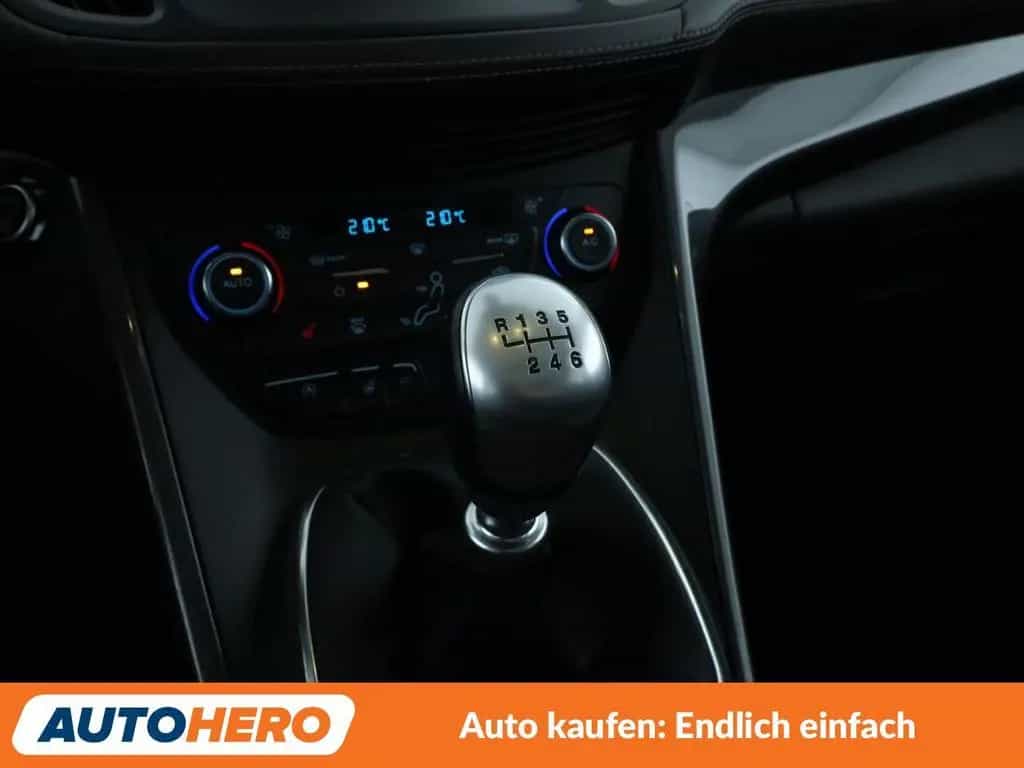 Ford Kuga 2.0 TDCi Vignale *TEMPO*LIM*PDC*CAM*SHZ* 08/2017-photo-22