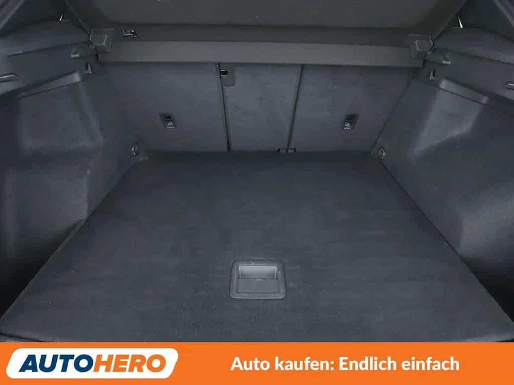 Audi Q3 40 TFSI quattro S Line Aut.*NAV*LED*TEMPO*VC* 05/2020-photo-17
