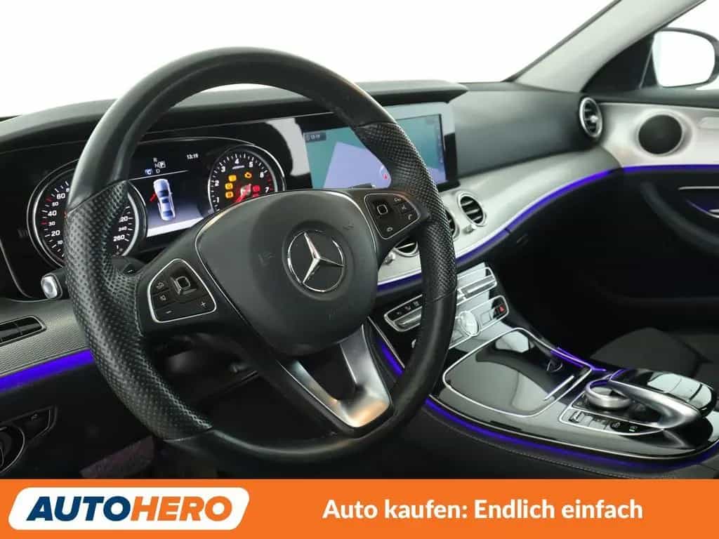 Mercedes-Benz E-Class 200 Avantgarde Aut.*LED*NAVI*TEMPO*PDC*KLIMA* 05/2017-photo-10