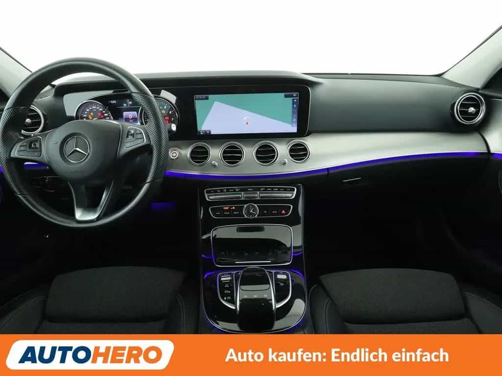 Mercedes-Benz E-Class 200 Avantgarde Aut.*LED*NAVI*TEMPO*PDC*KLIMA* 05/2017-photo-11